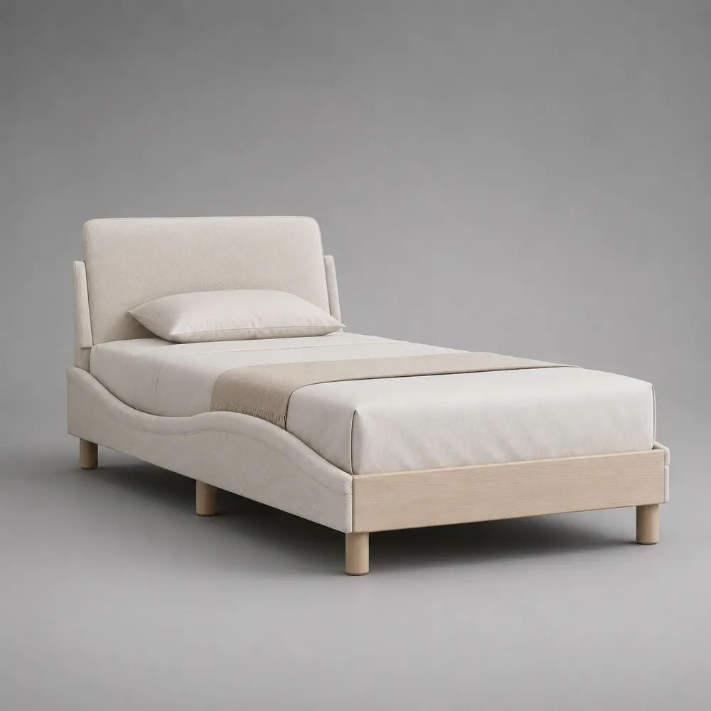 Lit simple rembourré 90 × 200 cm en polyester et pin massif, côtés incurvés, blanc cassé et bois clair