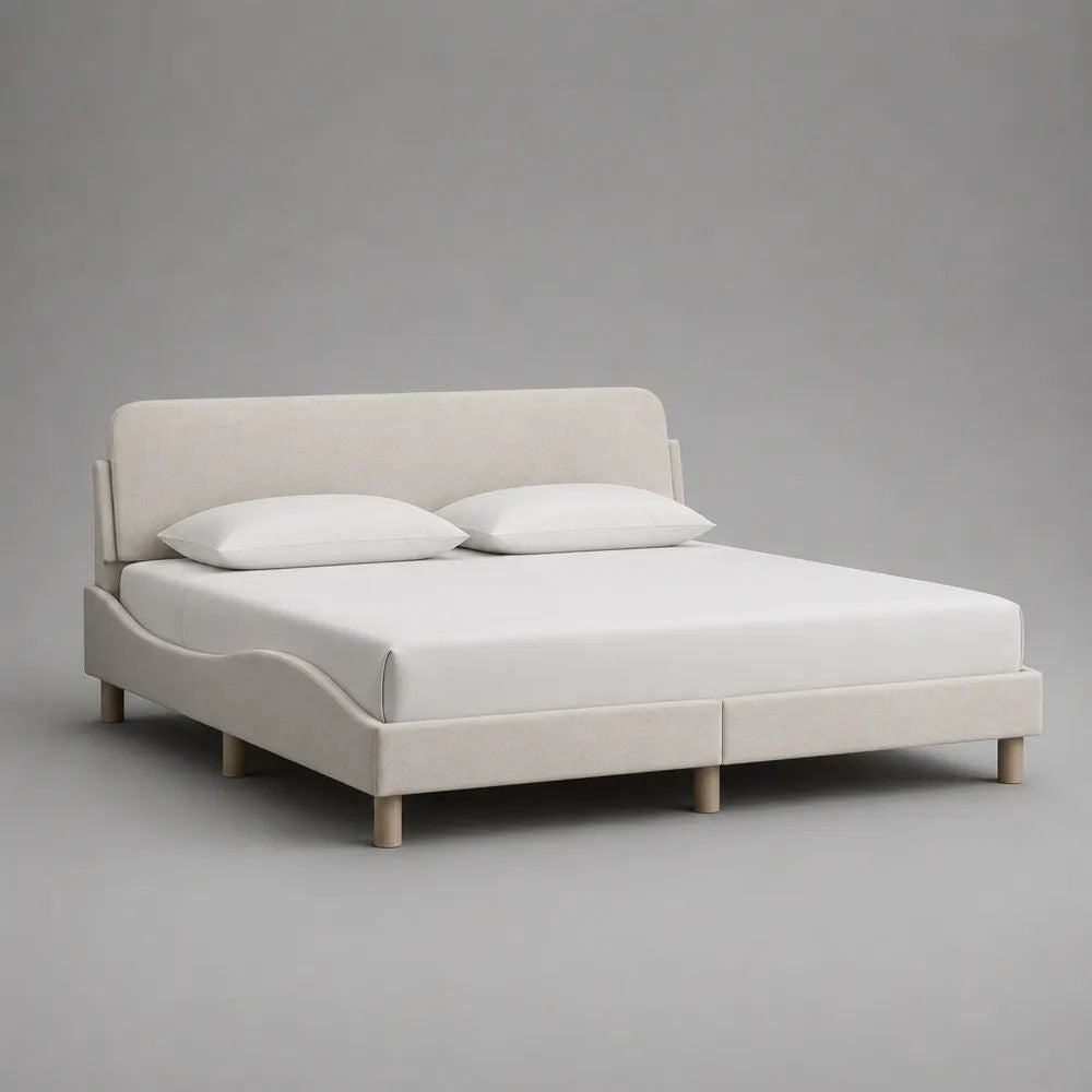 Lit double rembourré écru avec pieds en bois naturel, tête de lit et sommier à lattes, couchage 160 × 200 cm, dimensions 173 × 214 × 105 cm